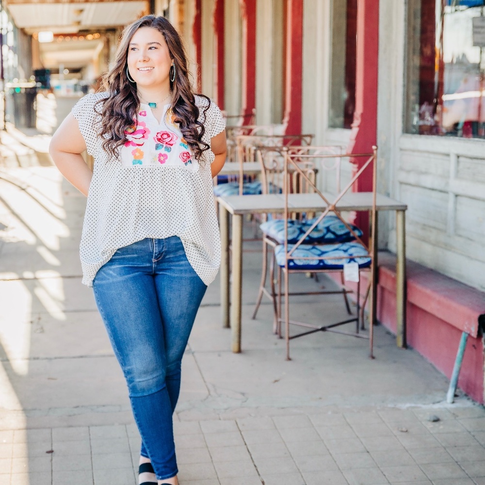 Meet your Posher, Abi